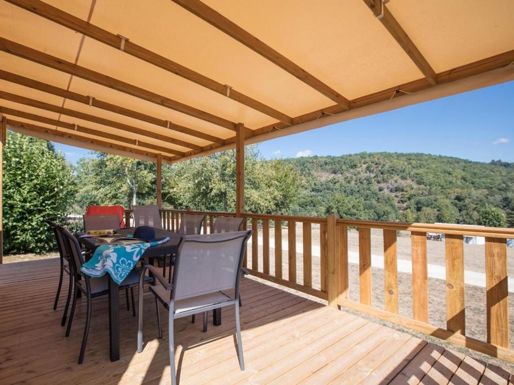 Camping Les Gorges Du Chambon Hotel Eymouthiers  ภายนอก รูปภาพ